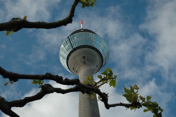 0010-DSC_4301 Düsseldorf: Rheinturm